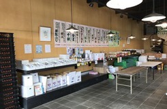 とれたて市　店内2